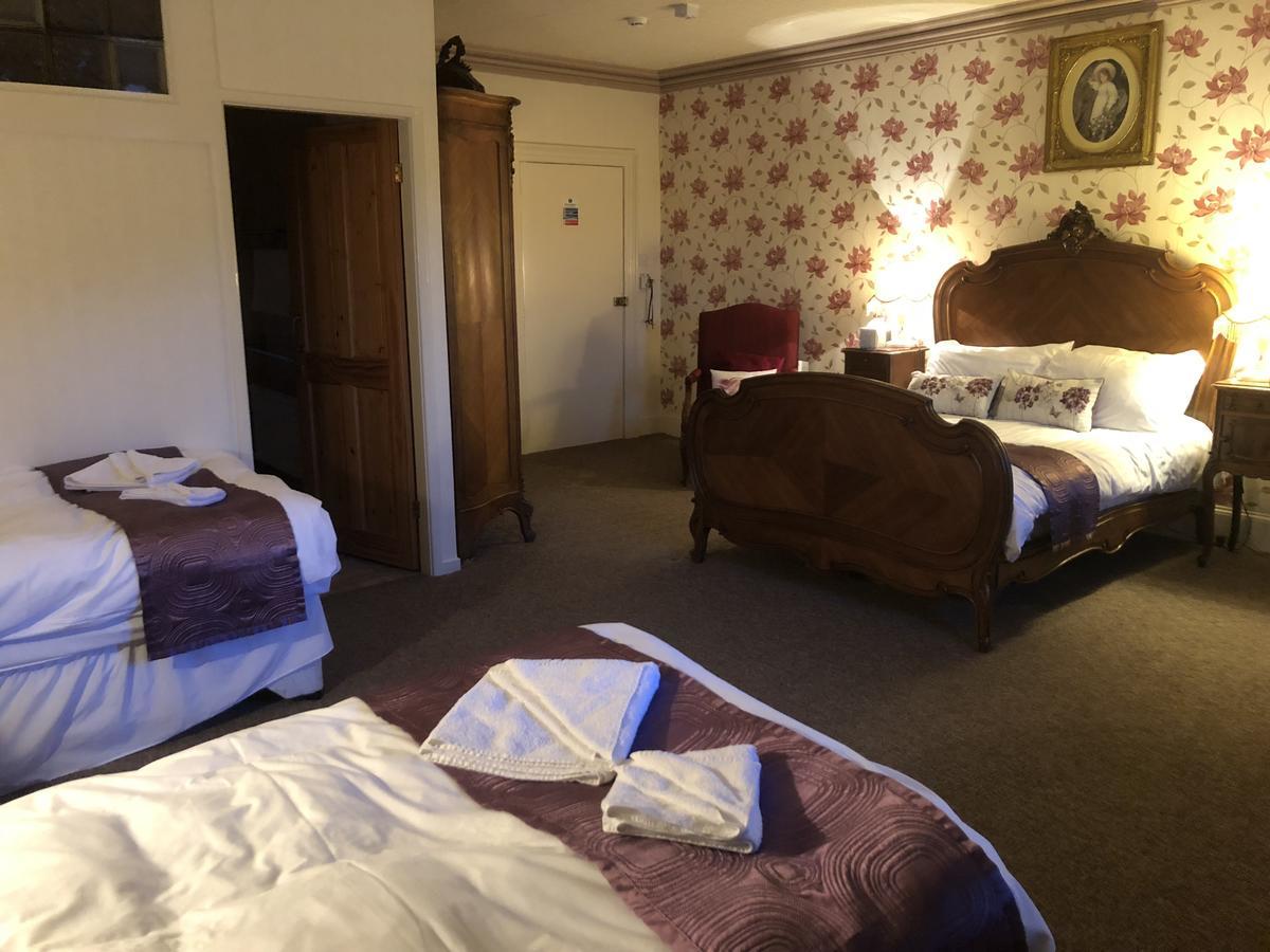فندق The Oakeley Arms Maentwrog المظهر الخارجي الصورة