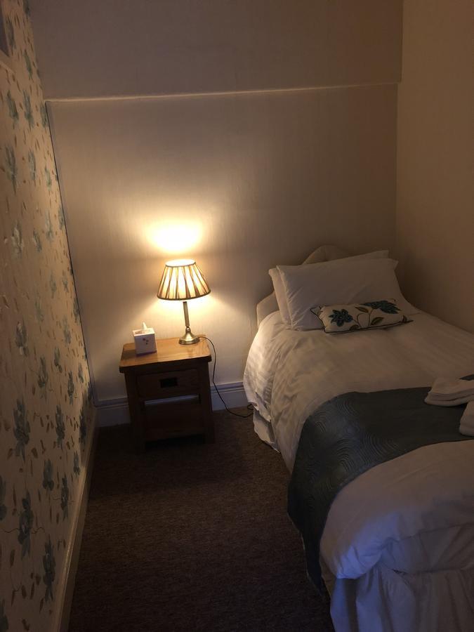 فندق The Oakeley Arms Maentwrog المظهر الخارجي الصورة