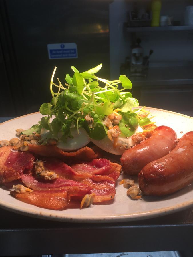 فندق The Oakeley Arms Maentwrog المظهر الخارجي الصورة